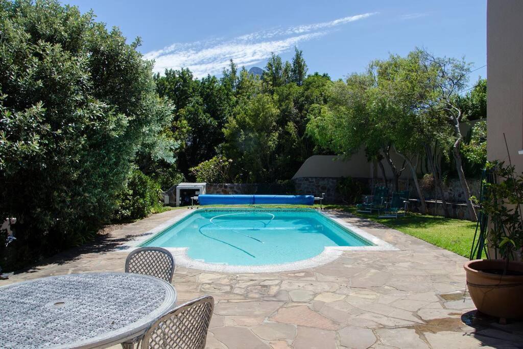 Appartamento Echo Friendly Sunny Contemporary Garden Flat Città del Capo Esterno foto